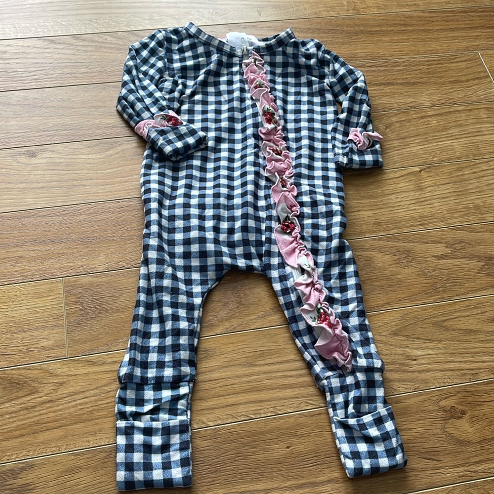 Sweet honey checkered floral sleeper